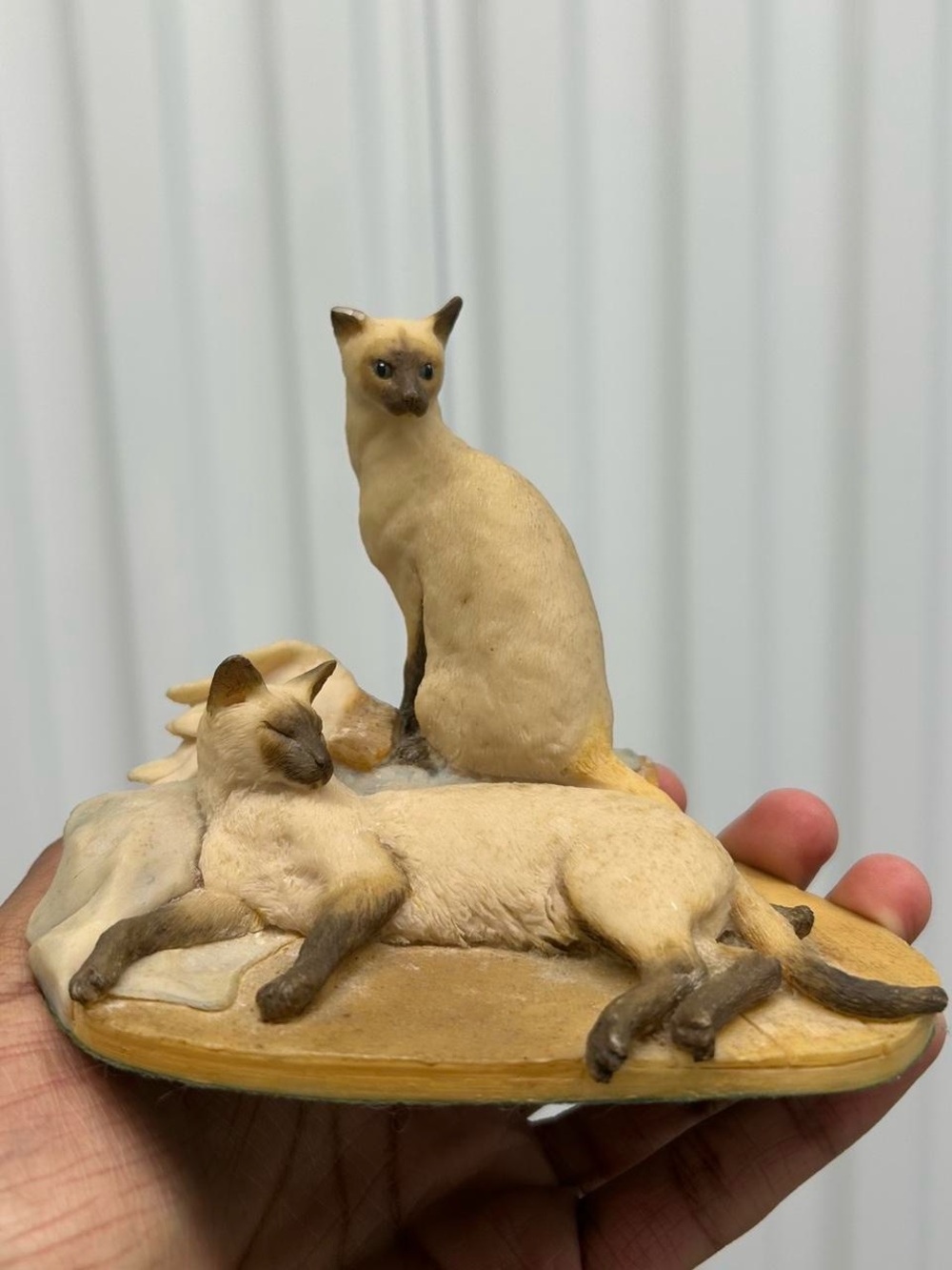 Siamese Cat Figurine Aynsley Mastercraft Pet figurine England Vintage Gothic